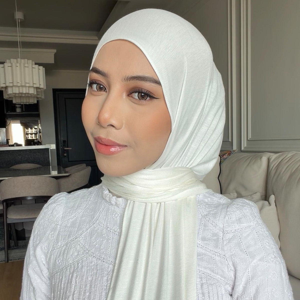 NEYA HOODIE SHAWL