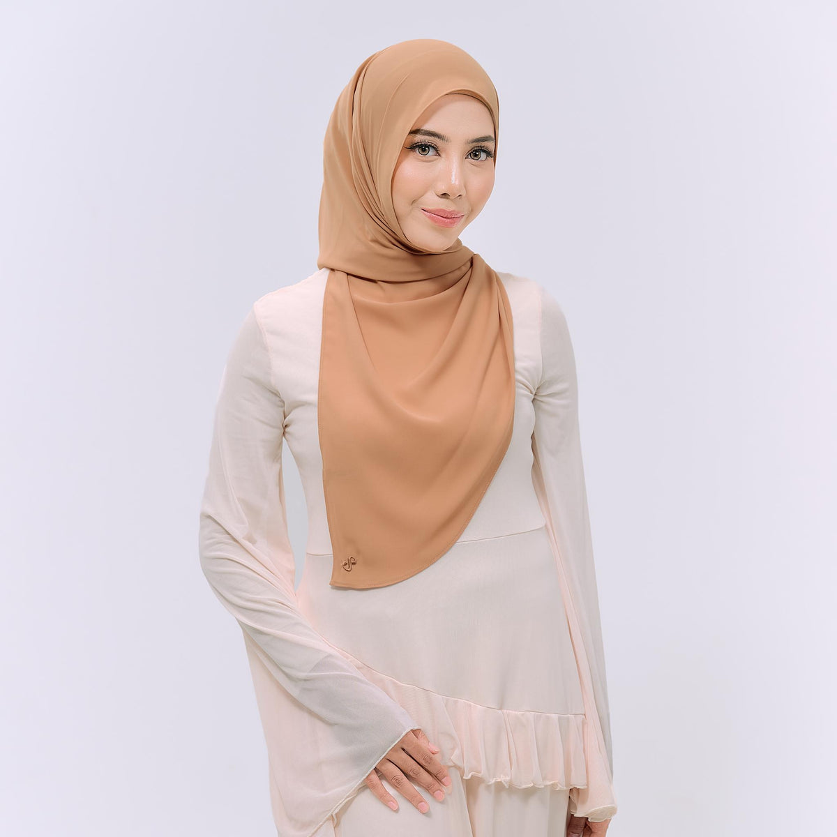 CLAIA HOODIE SHAWL