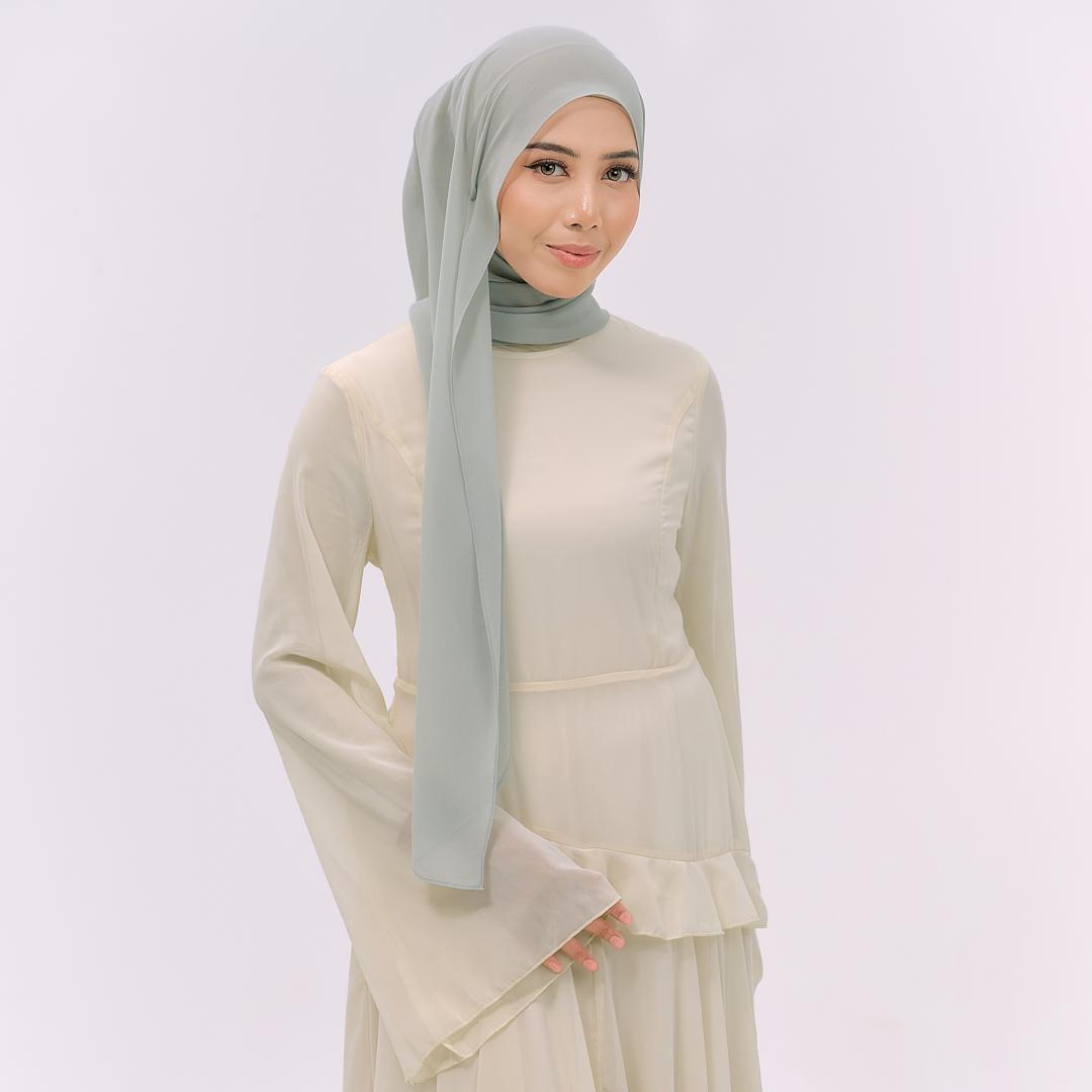 CLARA HOODIE SHAWL