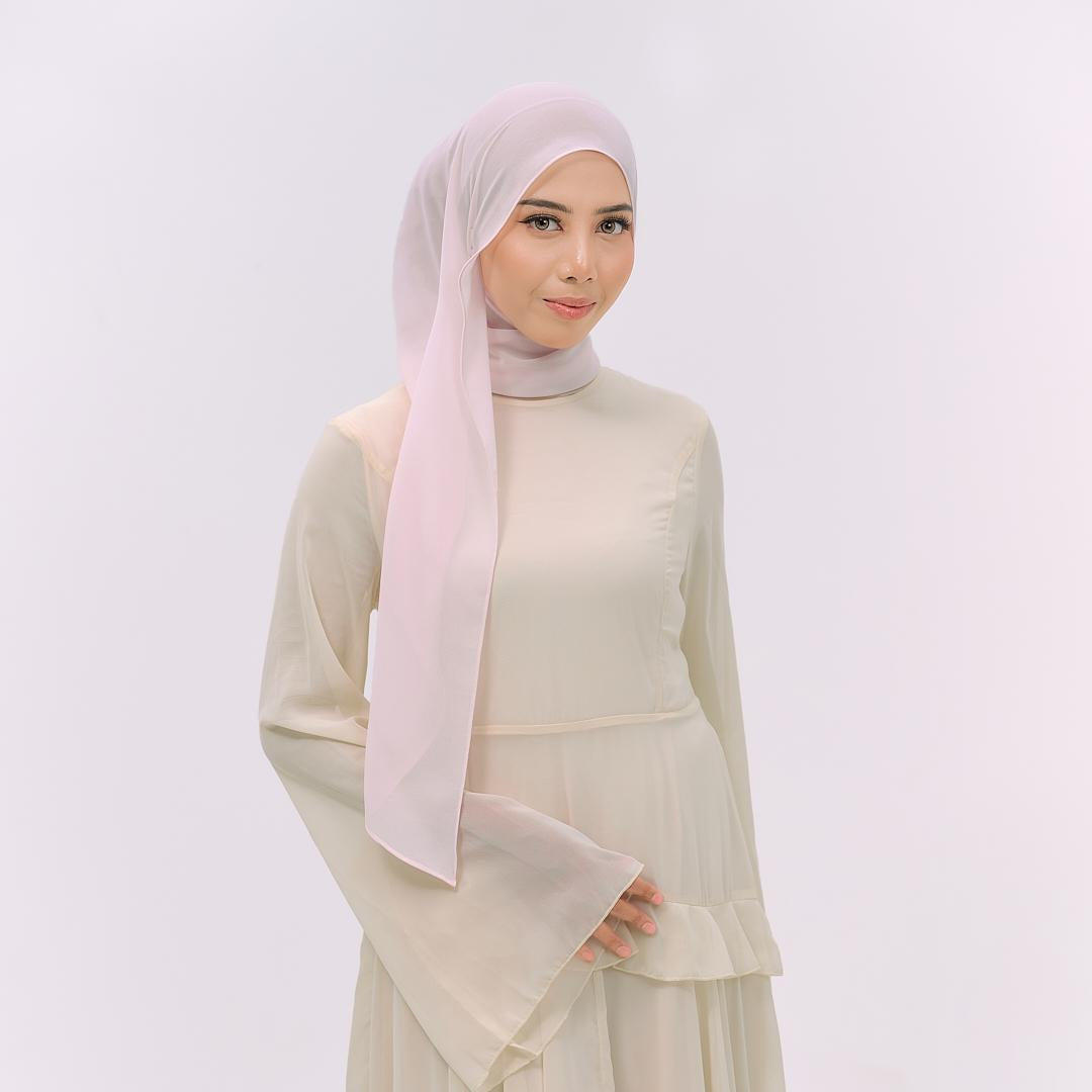 CLARA HOODIE SHAWL