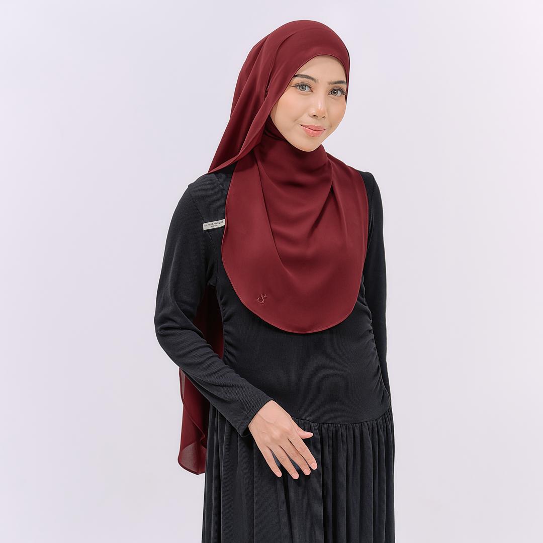 LOVA HOODIE SHAWL
