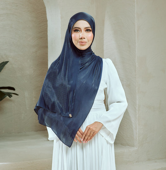 SERI IN NAVY BLUE